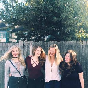 Meet your Posher, Elisha